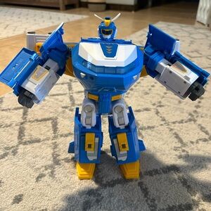 Super Wings World Aircraft Transforming Robot Playset with sounds and lights